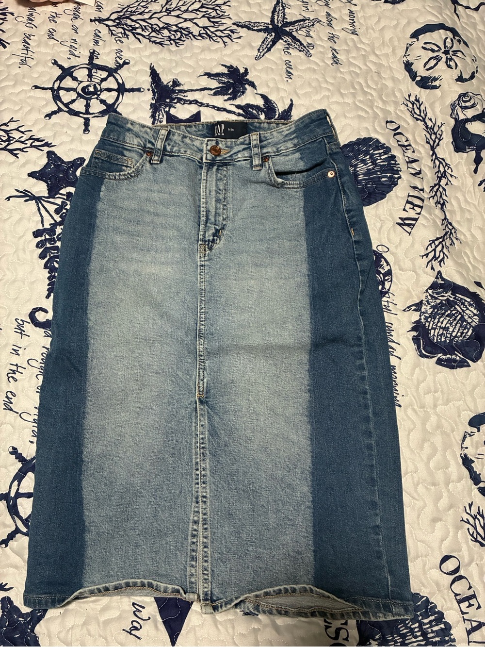 GAP Two-Tone Blue Straight-Leg Jeans - Picture 1 of 1